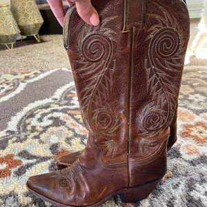 Womens Justin boots size 7.5